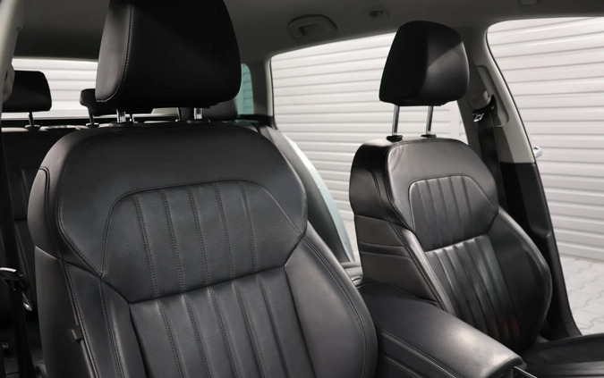 Skoda Superb cena 76400 przebieg: 132000, rok produkcji 2018 z Dolsk małe 232